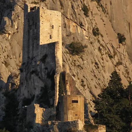 Sea & River Escape * Omiš