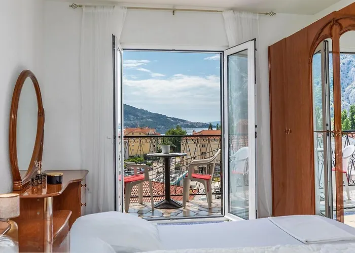 Sea & River Escape * Omiš
