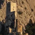 Sea & River Escape * Omis