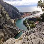 Apartman Sea & River Escape Omis