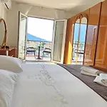 Sea & River Escape